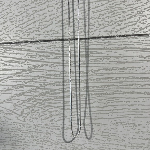 ✨ 30” Snake Chain Necklace - JUST IN! ✨ - Picture 4 of 9